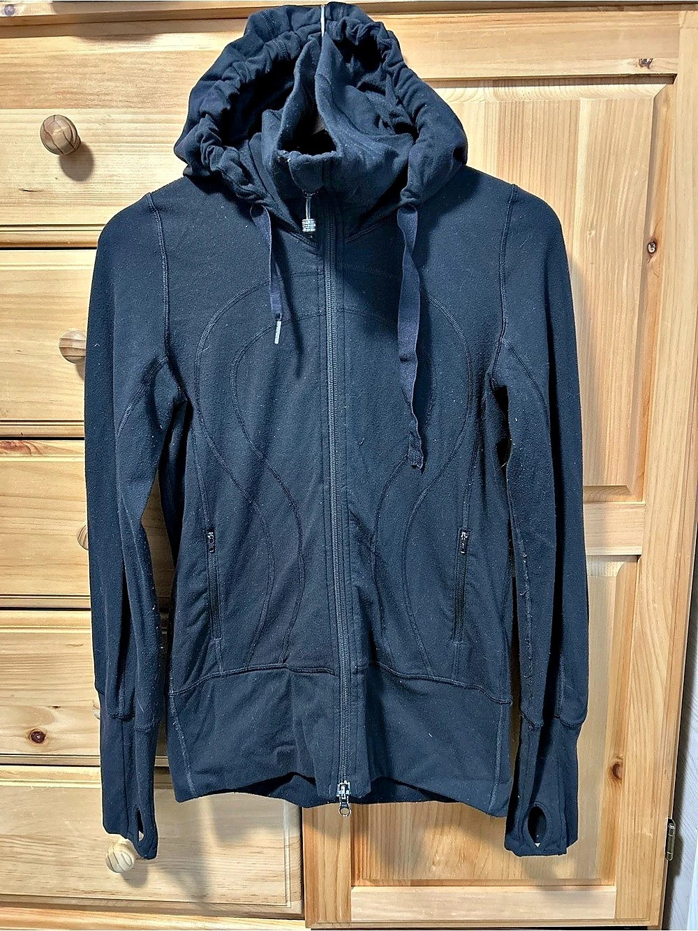 ✨Vintage✨| lululemon | Stride Jacket | Black | Hooded | Thumbhole | Zip Up | 4/6